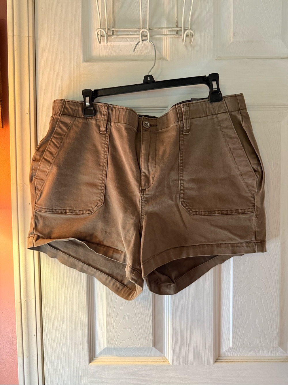 torrid Tan Utility High-Rise Cargo Shorts Sz 18
